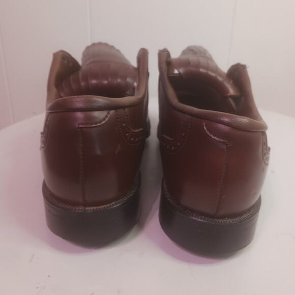 Greenjoys by Footjoy Faux leather wingtip brogue keltie spike golf shoes. Size 8 - Picture 3 of 7